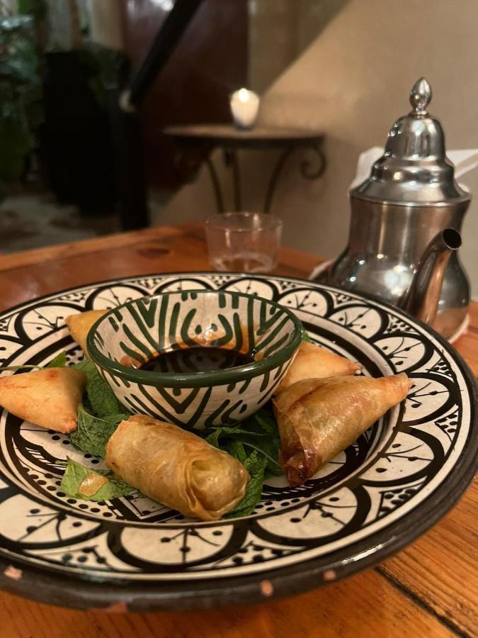 Maison Riad Traditionnel Idealement Situe A Marrakech Marrakesz Zewnętrze zdjęcie