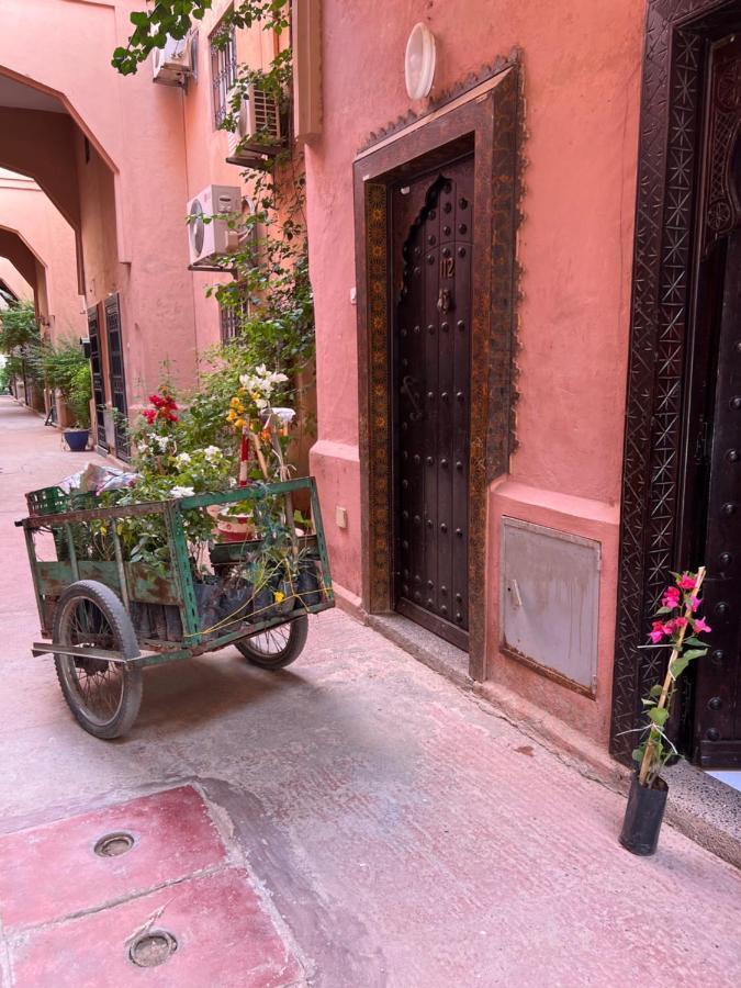 Maison Riad Traditionnel Idealement Situe A Marrakech Marrakesz Zewnętrze zdjęcie